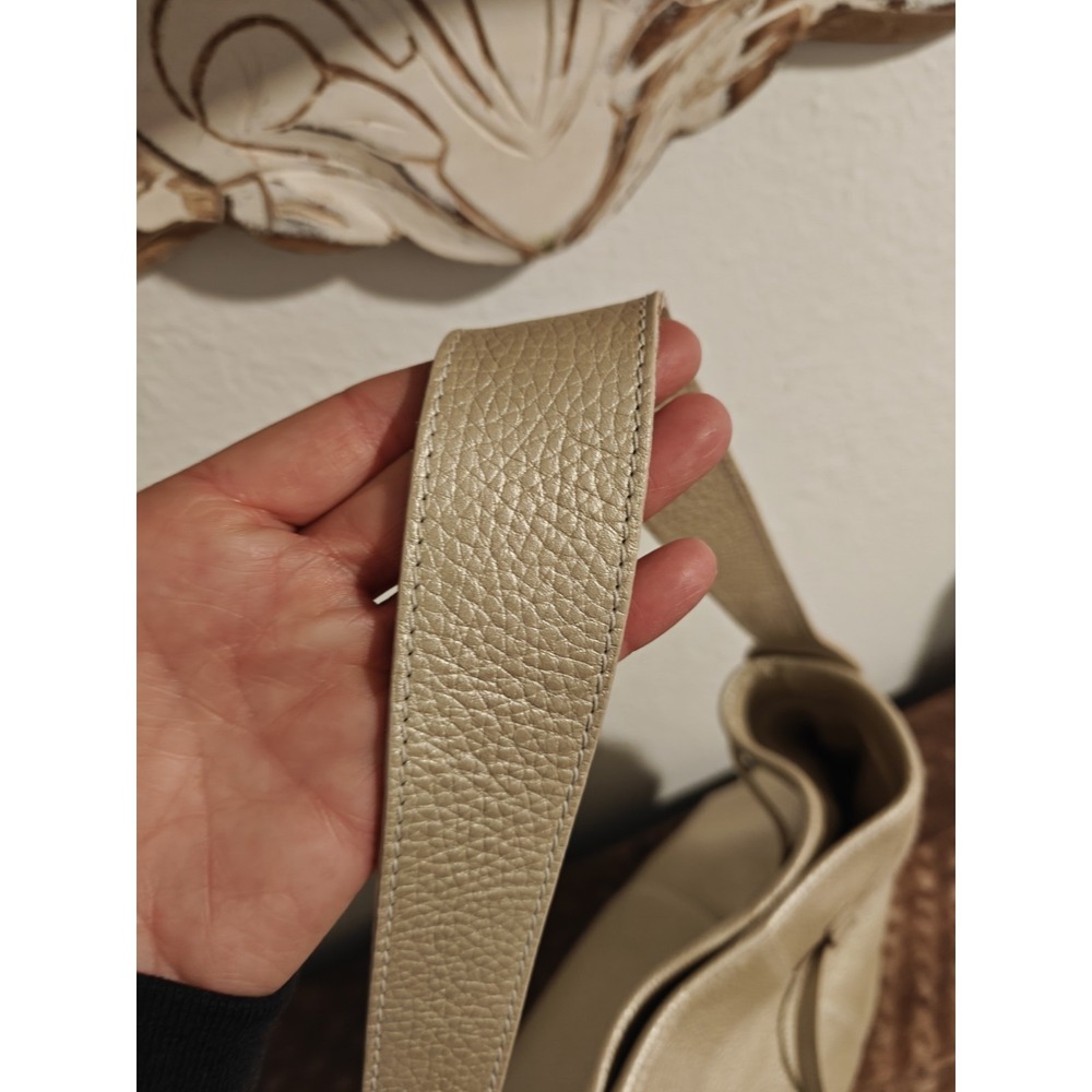 Harold's Metallic Leather Tote Style Shoulder Bag EUC - Picture 7 of 12